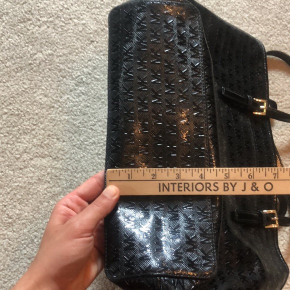 Michael kors purse - Picture 11 of 13